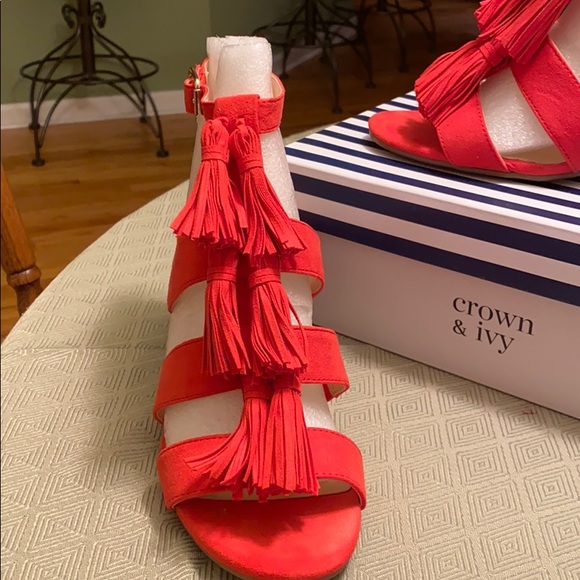 Crown & Ivy Tassel Heels - Picture 2 of 5